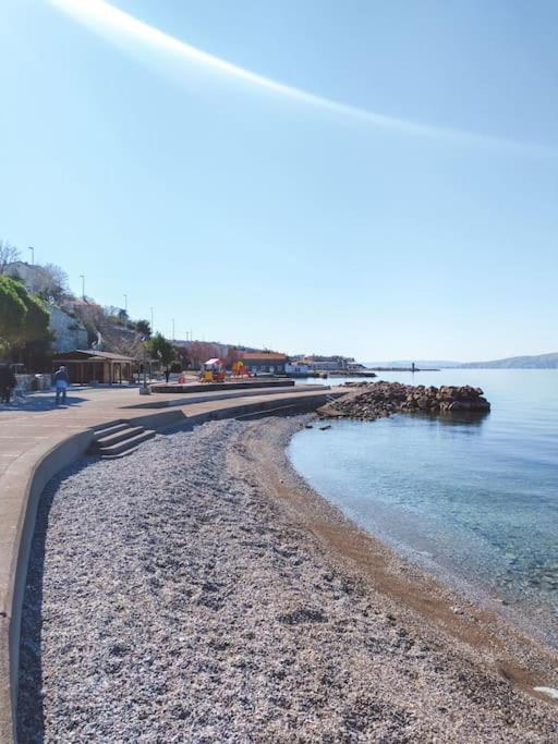 Novouredeni Stan S Balkonom I Pogledom Na More Senj (Lika-Senj) Exterior foto